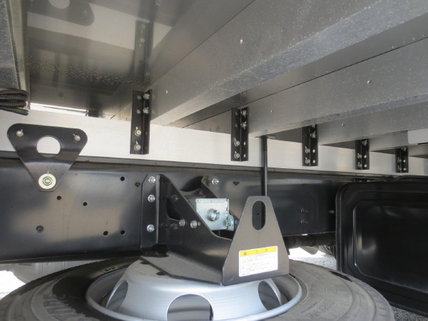 日野レンジャー冷蔵冷凍車ゲート付|中古トラックの販売・買取・査定のアイナビ