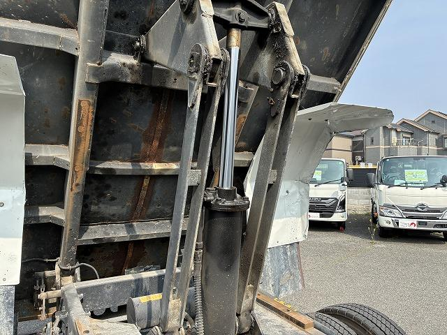 いすゞ ダンプ フォワード|中古トラックの販売・買取・査定のアイナビ