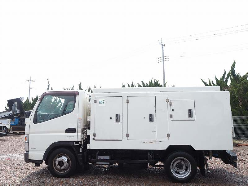 三菱ふそう キャンター シンショー製 高圧洗浄車 SJD2150|中古トラックの販売・買取・査定のアイナビ