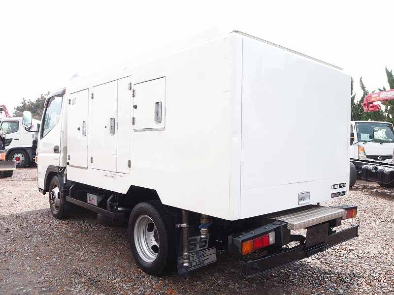 三菱ふそう キャンター シンショー製 高圧洗浄車 SJD2150|中古トラックの販売・買取・査定のアイナビ