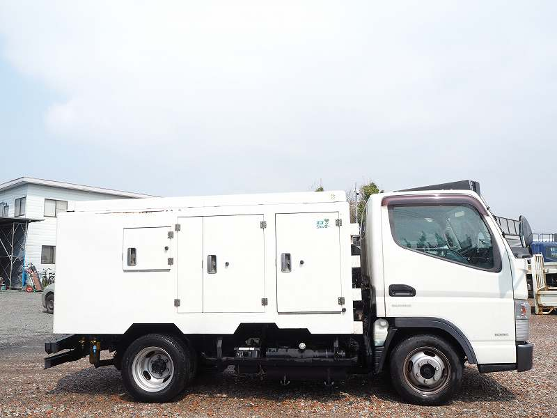 三菱ふそう キャンター シンショー製 高圧洗浄車 SJD2150|中古トラックの販売・買取・査定のアイナビ
