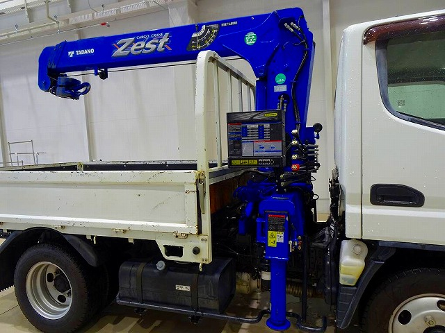 キャンター2t全低床標準タダノ3段クレーン付|中古トラックの販売・買取・査定のアイナビ