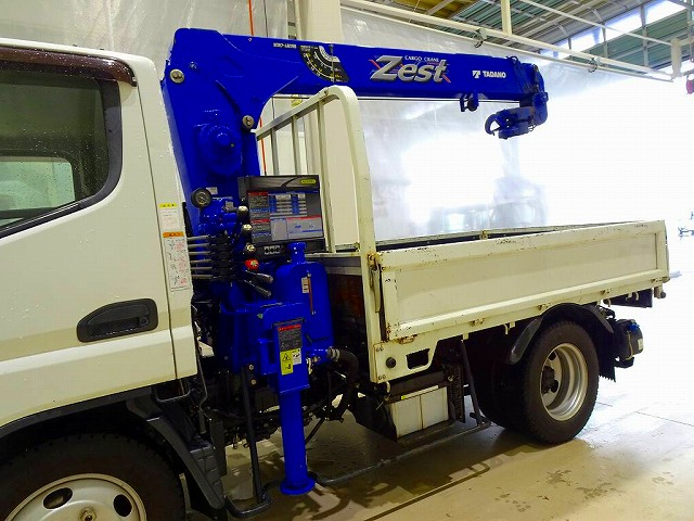 キャンター2t全低床標準タダノ3段クレーン付|中古トラックの販売・買取・査定のアイナビ