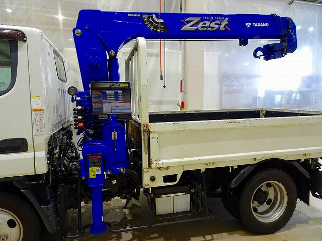 キャンター2t全低床標準タダノ3段クレーン付|中古トラックの販売・買取・査定のアイナビ