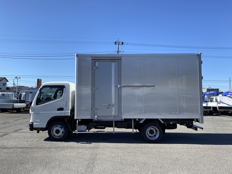 キャンター　全低床　ワイドロング　サイドドア付　積載3,500kg　DUONIC|中古トラックの販売・買取・査定のアイナビ