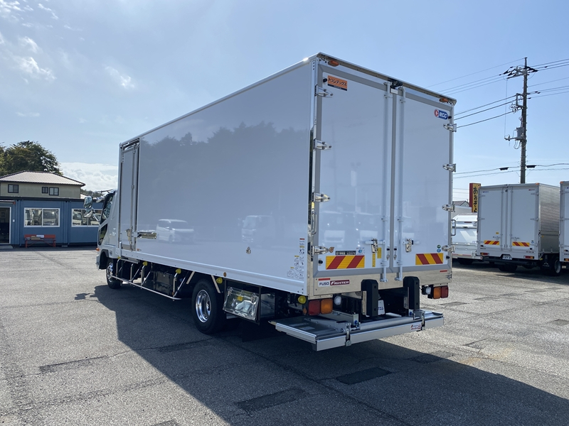 ファイター　ワイド　-30℃設定　格納ゲート付 　積載2,200kg　プロライン装備|中古トラックの販売・買取・査定のアイナビ