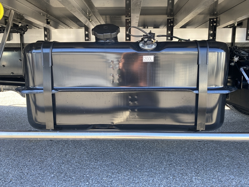 ファイター　ワイド　-30℃設定　積載2,550kg　床キーストン　プロライン装備|中古トラックの販売・買取・査定のアイナビ