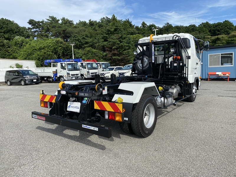 ファイター 新明和工業 ベット付 220PS 積載3,600kg プロライン装備|中古トラックの販売・買取・査定のアイナビ