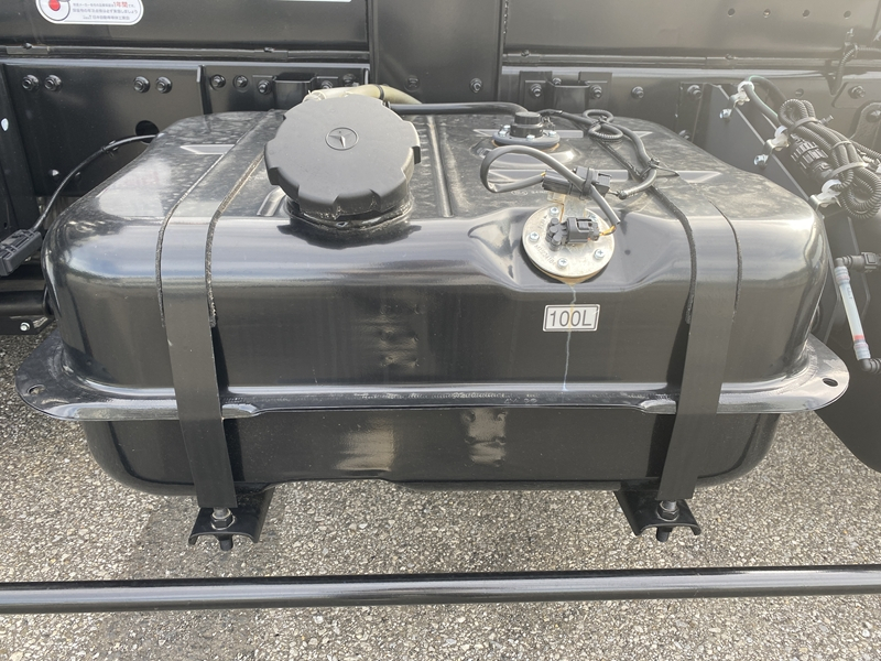 ファイター 新明和工業 ベット付 220PS 積載3,600kg プロライン装備|中古トラックの販売・買取・査定のアイナビ