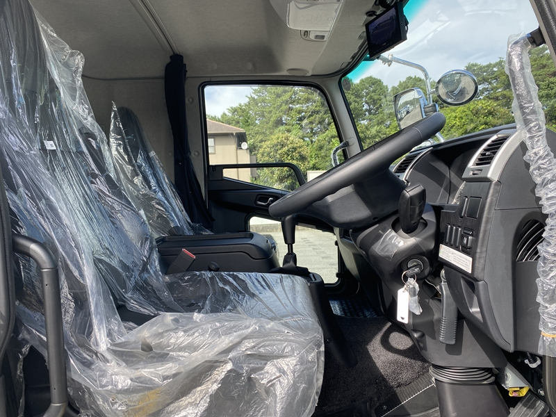 ファイター 新明和工業 ベット付 220PS 積載3,600kg プロライン装備|中古トラックの販売・買取・査定のアイナビ