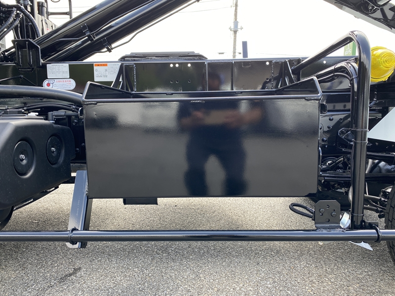 ファイター 新明和工業キャブバックステージ積載3,450kgプロライン装備|中古トラックの販売・買取・査定のアイナビ