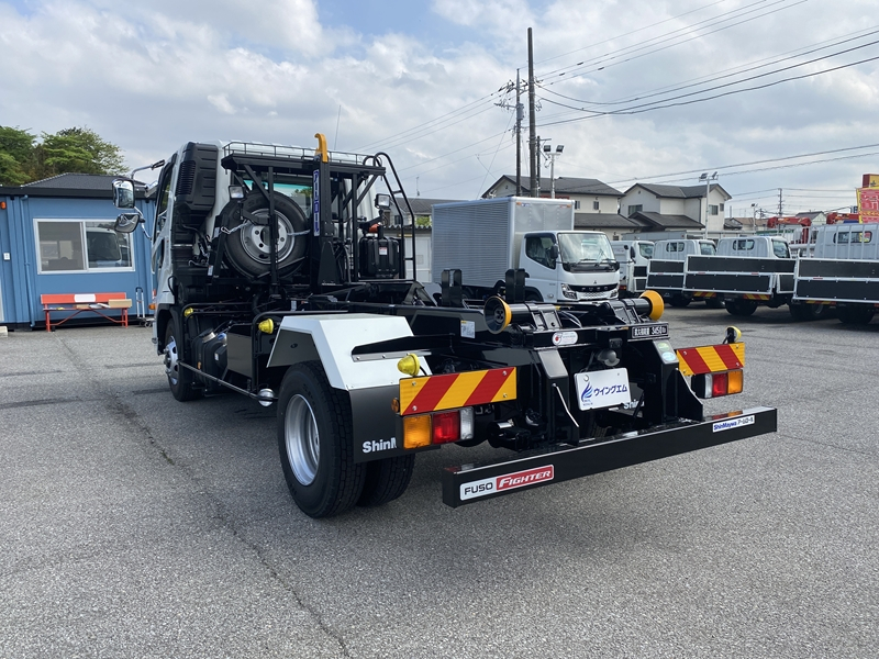ファイター 新明和工業キャブバックステージ積載3,450kgプロライン装備|中古トラックの販売・買取・査定のアイナビ