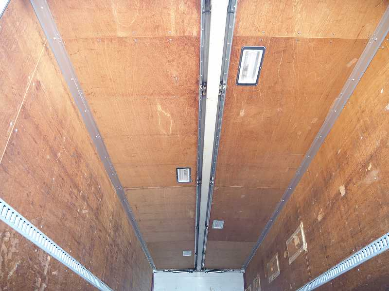 三菱スーパーグレート22tショートベースアルミウイング|中古トラックの販売・買取・査定のアイナビ