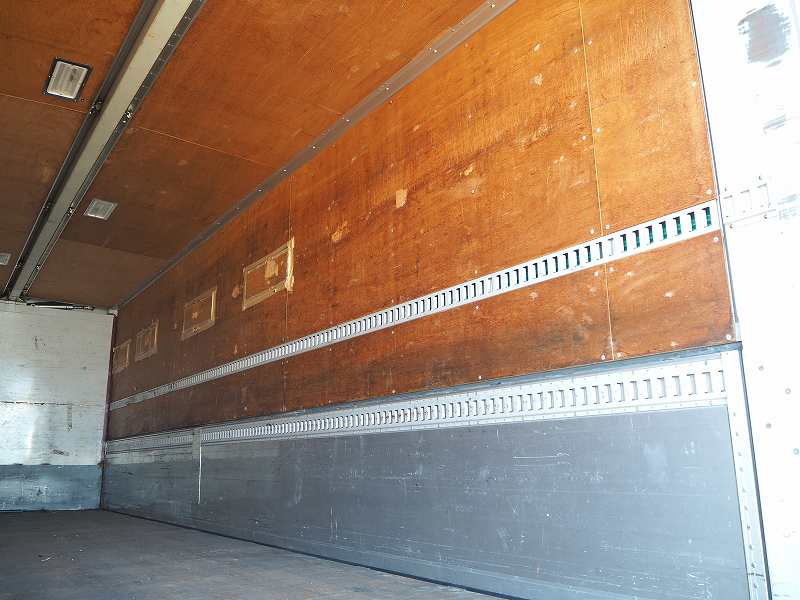 三菱スーパーグレート22tショートベースアルミウイング|中古トラックの販売・買取・査定のアイナビ