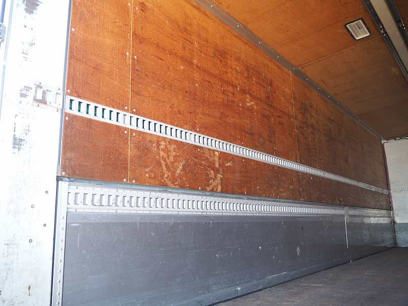 三菱スーパーグレート22tショートベースアルミウイング|中古トラックの販売・買取・査定のアイナビ