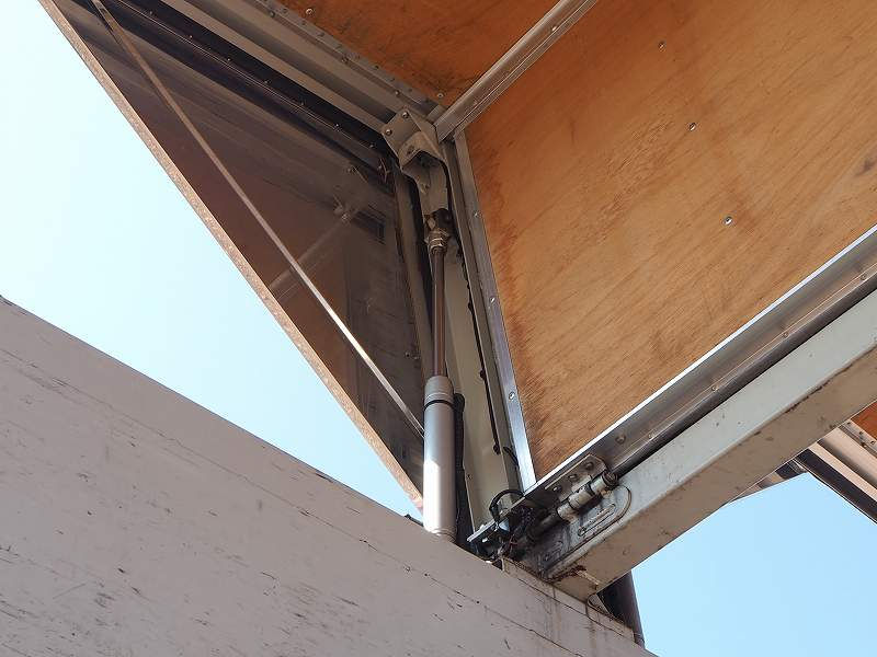 三菱スーパーグレート22tショートベースアルミウイング|中古トラックの販売・買取・査定のアイナビ