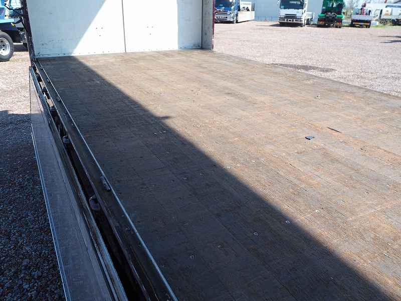 三菱スーパーグレート22tショートベースアルミウイング|中古トラックの販売・買取・査定のアイナビ