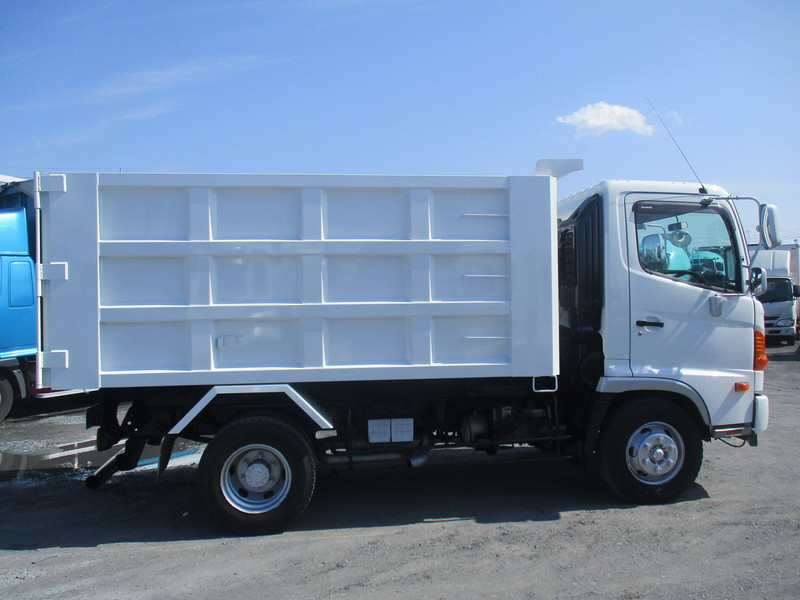 H27レンジャー土砂禁ダンプ車検付9.3立米リヤ観音扉|中古トラックの販売・買取・査定のアイナビ