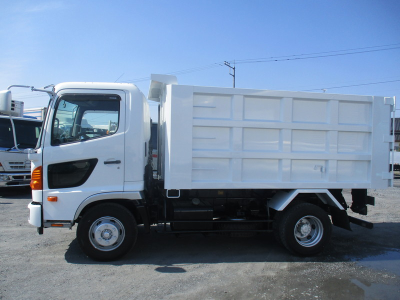 H27レンジャー土砂禁ダンプ車検付9.3立米リヤ観音扉|中古トラックの販売・買取・査定のアイナビ