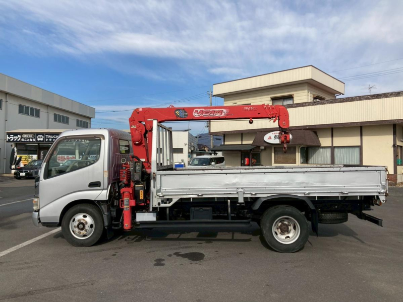 4段クレーン標準ロング古河ユニック2.63t吊3トン積載ラジコン|中古トラックの販売・買取・査定のアイナビ