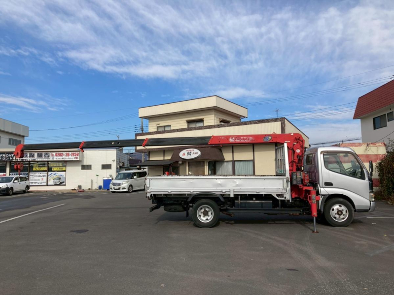 4段クレーン標準ロング古河ユニック2.63t吊3トン積載ラジコン|中古トラックの販売・買取・査定のアイナビ