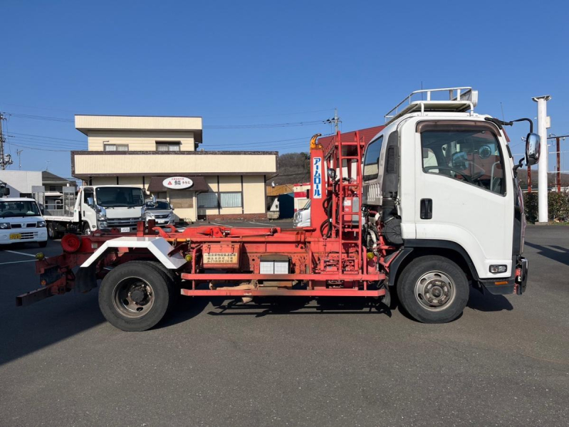 アームロール脱着装置付コンテナ専用車3.6トン積載検付|中古トラックの販売・買取・査定のアイナビ