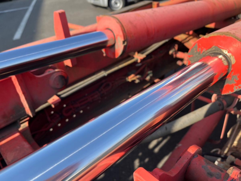 アームロール脱着装置付コンテナ専用車3.6トン積載検付|中古トラックの販売・買取・査定のアイナビ