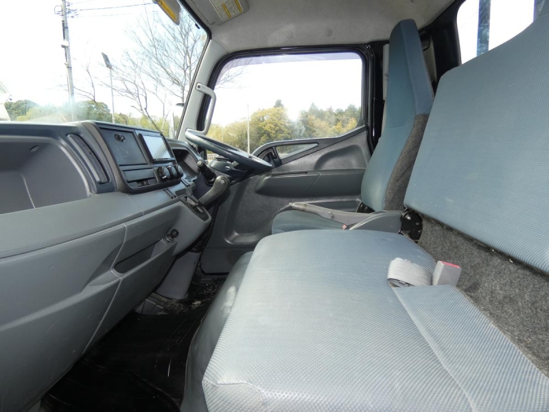H 27 3トン　オートマ　平ボディ ETC|中古トラックの販売・買取・査定のアイナビ