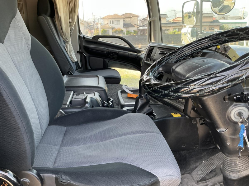 ★H24日野プロフィア深ダンプ22トンステンレスボディ|中古トラックの販売・買取・査定のアイナビ