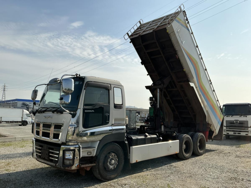 ★H26イスズギガ深ダンプ22トンステンレスボディ|中古トラックの販売・買取・査定のアイナビ