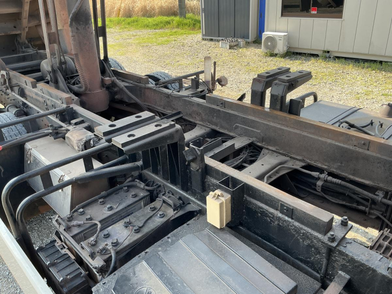 ★H26イスズギガ深ダンプ22トンステンレスボディ|中古トラックの販売・買取・査定のアイナビ