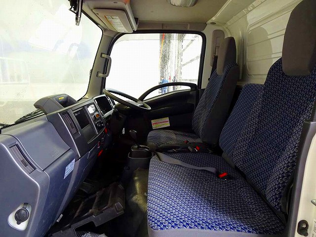 エルフ2t高床標準ロング低温冷凍車スタンバイ/格納ゲート付|中古トラックの販売・買取・査定のアイナビ