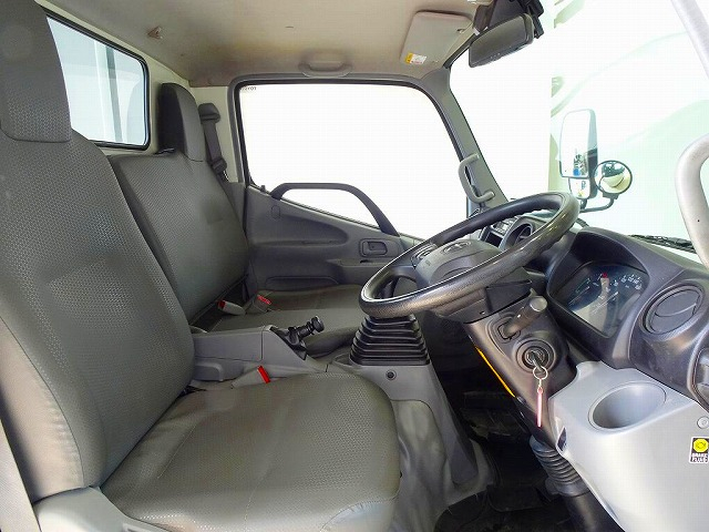 ダイナ2t4WDFJL標準平ボデー|中古トラックの販売・買取・査定のアイナビ