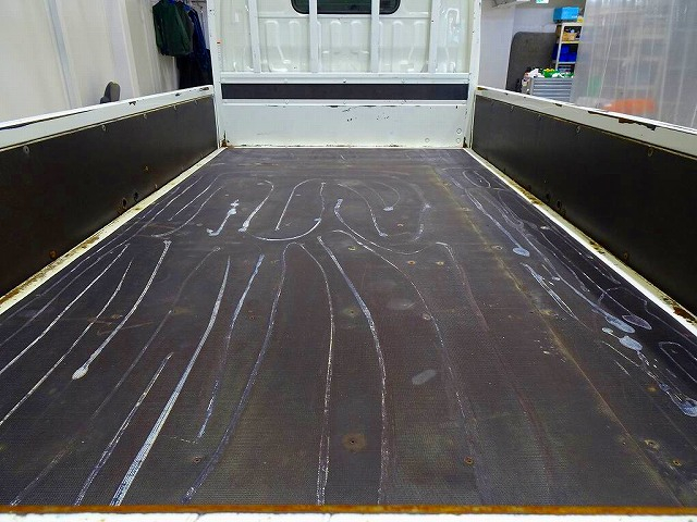 ダイナ2t4WDFJL標準平ボデー|中古トラックの販売・買取・査定のアイナビ