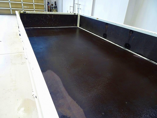 トヨエース1.25t4WDFJLSタイヤ平ボディ|中古トラックの販売・買取・査定のアイナビ