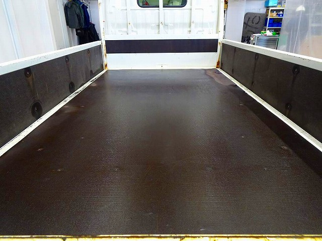 トヨエース1.25t4WDFJLSタイヤ平ボディ|中古トラックの販売・買取・査定のアイナビ