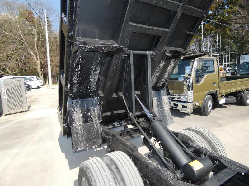 H26　3トン ダンプ マニュアル 260227|中古トラックの販売・買取・査定のアイナビ
