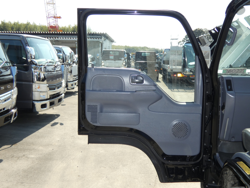 H26　3トン ダンプ マニュアル 260227|中古トラックの販売・買取・査定のアイナビ