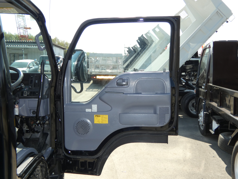H26　3トン ダンプ マニュアル 260227|中古トラックの販売・買取・査定のアイナビ