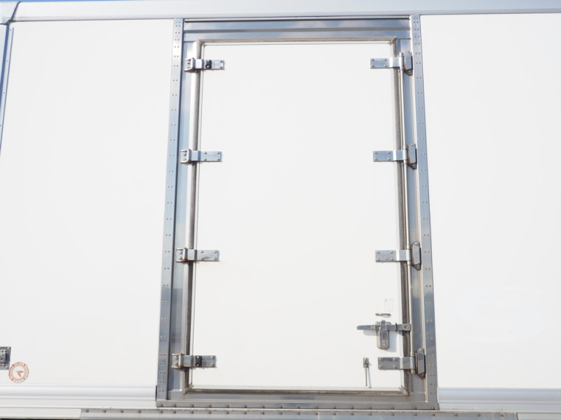 いすゞ 冷凍バン ギガ|中古トラックの販売・買取・査定のアイナビ