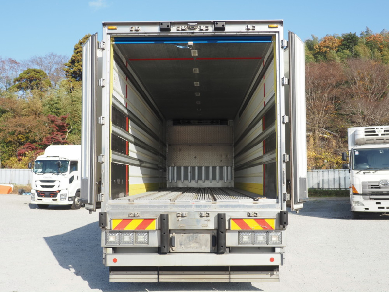 いすゞ 冷凍バン ギガ|中古トラックの販売・買取・査定のアイナビ