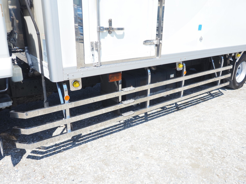 いすゞ 冷凍バン フォワード|中古トラックの販売・買取・査定のアイナビ