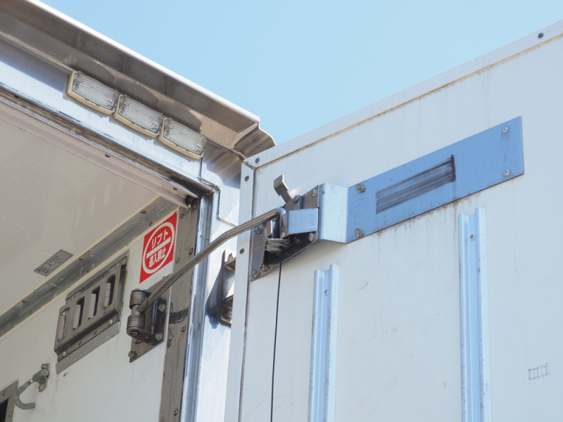 いすゞ 冷凍バン フォワード|中古トラックの販売・買取・査定のアイナビ