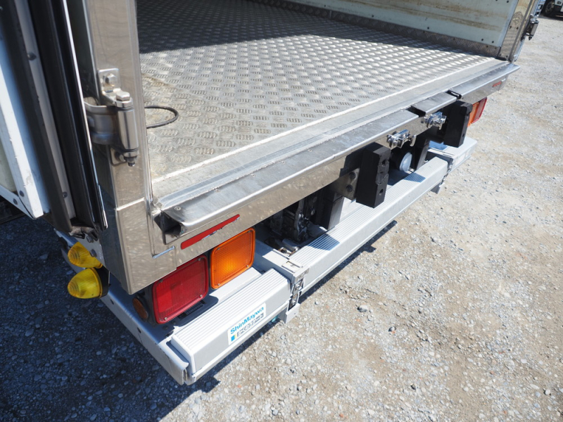 いすゞ 冷凍バン フォワード|中古トラックの販売・買取・査定のアイナビ