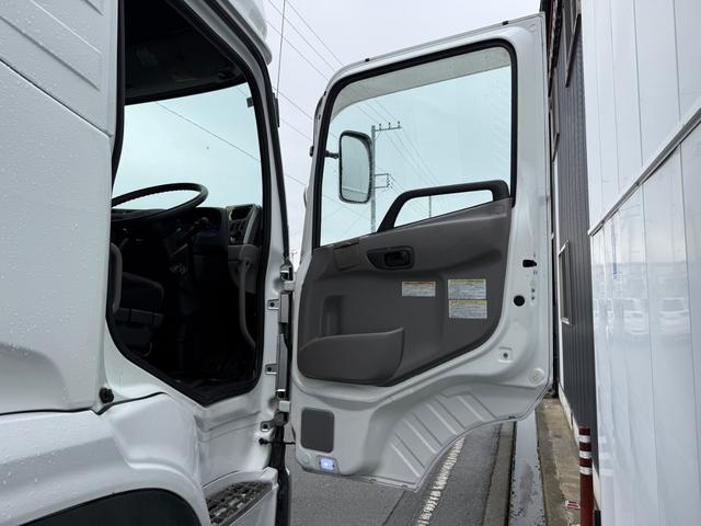 UDトラックス ウイング車 クオン|中古トラックの販売・買取・査定のアイナビ