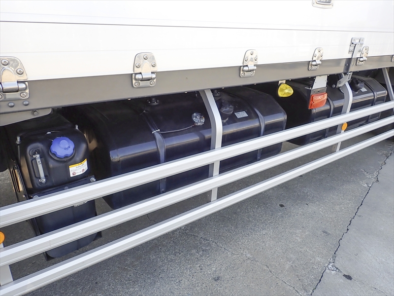 【352625】アルミウィング 床鉄板張り 融雪仕様|中古トラックの販売・買取・査定のアイナビ