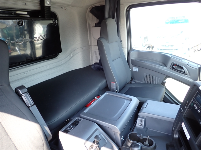 【352625】アルミウィング 床鉄板張り 融雪仕様|中古トラックの販売・買取・査定のアイナビ