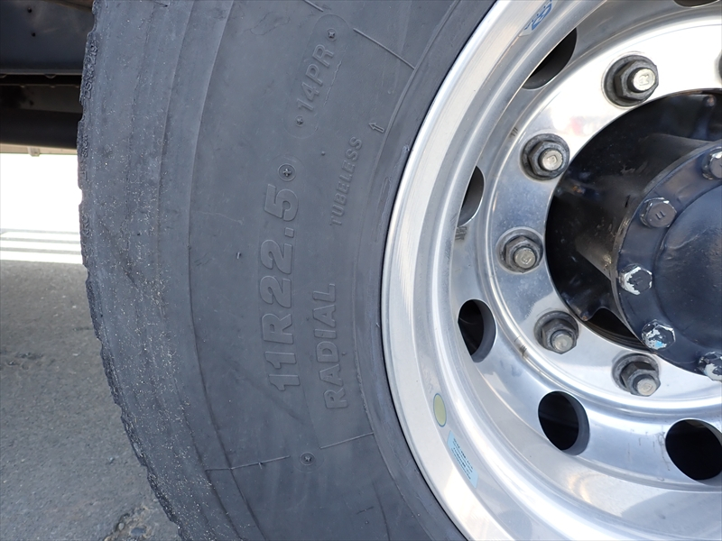 【352625】アルミウィング 床鉄板張り 融雪仕様|中古トラックの販売・買取・査定のアイナビ