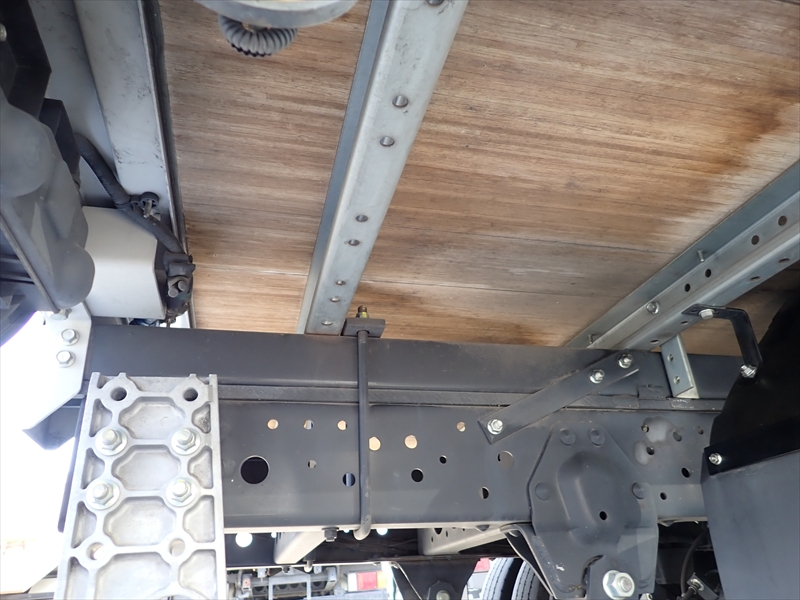 【352554】アルミバン ハイキャブ リヤ観音式|中古トラックの販売・買取・査定のアイナビ