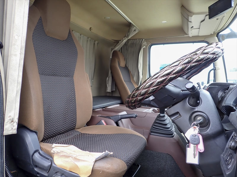 【352438】アルミウィング 格納ゲート付|中古トラックの販売・買取・査定のアイナビ